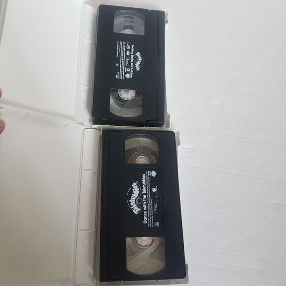 Teletubbies VHS Lot of 2: Bedtime Stories and Lullabies & dance with Teletubbies - Picture 3 of 3